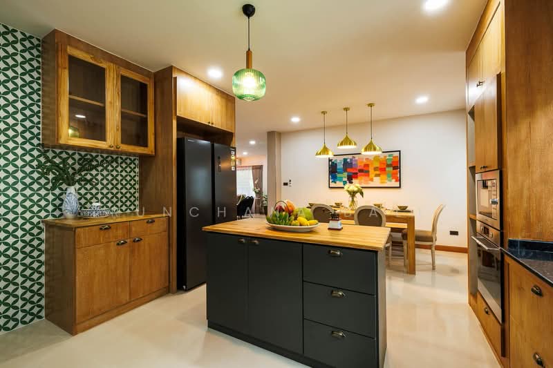 Modern Pool Villa in Mae Hia, Chiang Mai, Mae Hia, Muang Chiang Mai, Chiang Mai, 5 Bedrooms, 380 sqm, Single Detached House For Sale, by Runchana Ball, 500492868 - DDproperty.com