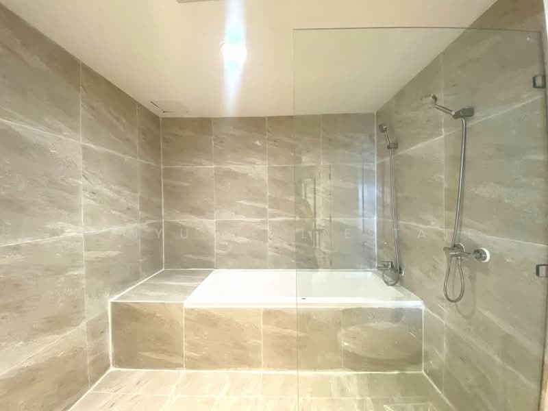 The Waterford Diamond Tower Sukhumvit, Bangkok, 758/18 Soi Sukhumvit 30/1, Sukhumvit Road, Khlong Toei, Bangkok, 4 Bedrooms, 146 sqm, Condo For Rent, by Shinyu Real Estate, 500492949 - DDproperty.com