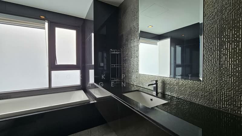 Rhythm Sukhumvit 36-38, Bangkok, 55 Soi Sukhumvit 36, Sukhumvit Road, Phra Kanong, Khlong Toei, Bangkok, 2 Bedrooms, 45 sqm, Condo For Rent, by BANGKOK PROPERTY AGENTS, 500492985 - DDproperty.com