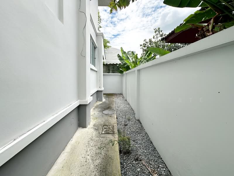 House with land, Soi R.P.Ch, Pathum Thani, Lak Hok, Muang Pathum Thani, Pathum Thani, 3 Bedrooms, 170 sqm, Single Detached House For Sale, by Haus Living Estate, 500492993 - DDproperty.com