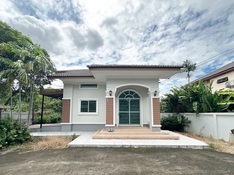 House with land, Soi R.P.Ch, Pathum Thani, Lak Hok, Muang Pathum Thani, Pathum Thani, 3 Bedrooms, 170 sqm, Single Detached House For Sale, by Haus Living Estate, 500492993 - DDproperty.com