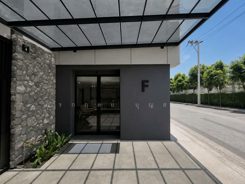 Noble Nue Cross Khu Khot, Pathum Thani, Khu Khot, Lam Luk Ka, Pathum Thani, 1 Bedroom, 27 sqm, Condo For Sale, by กรกฤตย์ บุญสระ, 500492995 - DDproperty.com