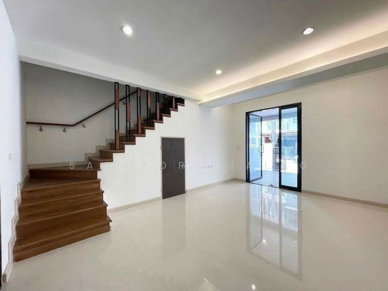 Bless Town Sukhumvit 50, Bangkok, Sukhumvit 50 Road, Phra Kanong, Khlong Toei, Bangkok, 3 Bedrooms, 82 sqm, Townhouse For Sale, by Sataporn Jalao, 500493019 - DDproperty.com