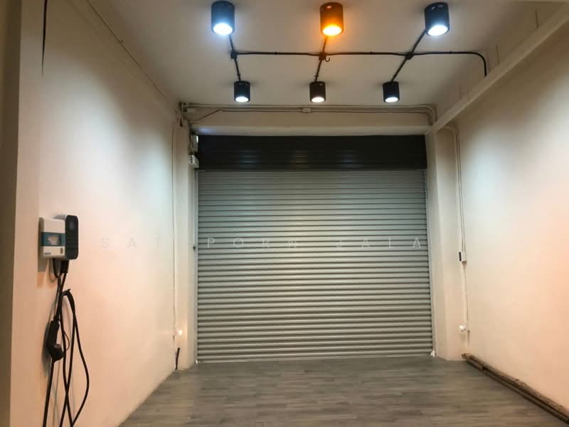 ทาวน์เฮ้าส์ 5-ห้องนอน, กรุงเทพ, บางลำภูล่าง, คลองสาน, กรุงเทพ, 300 ตร.ม., ทาวน์เฮ้าส์ ขาย, โดย Sataporn Jalao, 500493023 - DDproperty.com