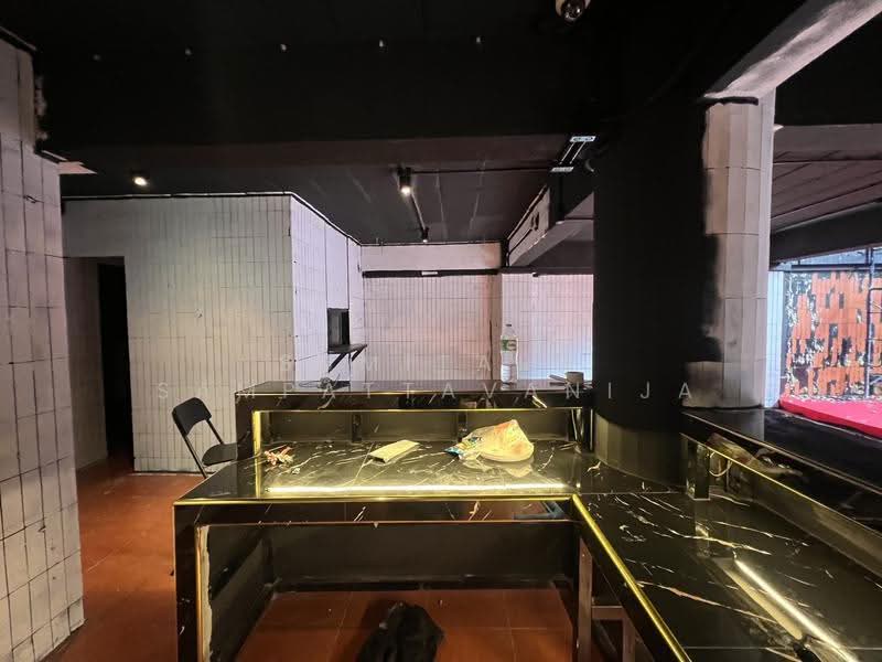 พื้นที่ให้เช่าทองหล่อ สุขุมวิท : Space for rent Thonglor, Sukhumvit, กรุงเทพ, คลองตันเหนือ, วัฒนา, กรุงเทพ, 200 ตร.ม., ตึกแถว-อาคารพาณิชย์ ให้เช่า, โดย Sumitara Sampattavanija, 500493026 - DDproperty.com