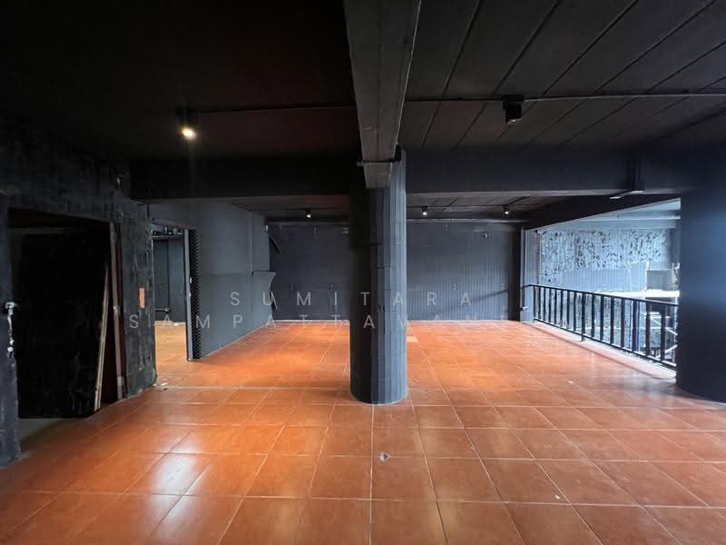 พื้นที่ให้เช่าทองหล่อ สุขุมวิท : Space for rent Thonglor, Sukhumvit, กรุงเทพ, คลองตันเหนือ, วัฒนา, กรุงเทพ, 200 ตร.ม., ตึกแถว-อาคารพาณิชย์ ให้เช่า, โดย Sumitara Sampattavanija, 500493026 - DDproperty.com