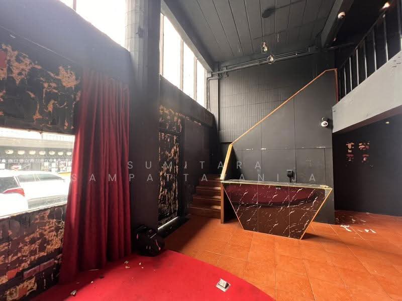 พื้นที่ให้เช่าทองหล่อ สุขุมวิท : Space for rent Thonglor, Sukhumvit, กรุงเทพ, คลองตันเหนือ, วัฒนา, กรุงเทพ, 200 ตร.ม., ตึกแถว-อาคารพาณิชย์ ให้เช่า, โดย Sumitara Sampattavanija, 500493026 - DDproperty.com