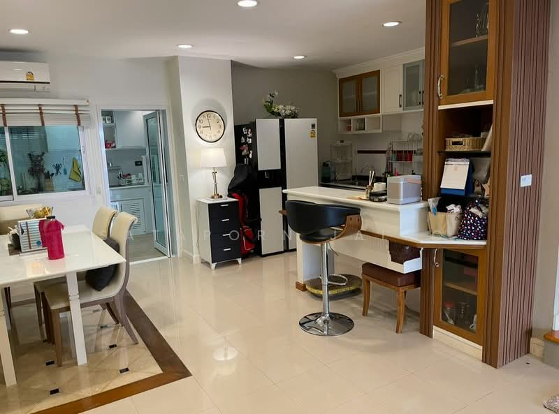 ทาวน์เฮาท์ 3-ห้องนอน, กรุงเทพ, ช่องนนทรี, ยานนาวา, กรุงเทพ, 311 ตร.ม., ทาวน์เฮ้าส์ ขาย, โดย Sataporn Jalao, 500493080 - DDproperty.com