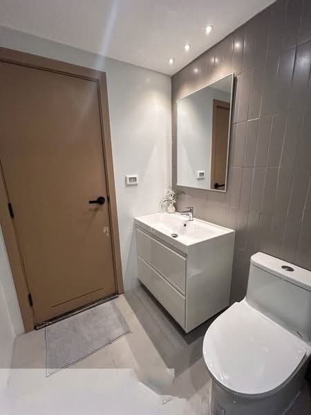 Floraville Condominium, Bangkok, 51 Pattanakarn, Suan Luang, Bangkok, 2 Bedrooms, 122 sqm, Condo For Sale, by คุณปอย, 500493105 - DDproperty.com