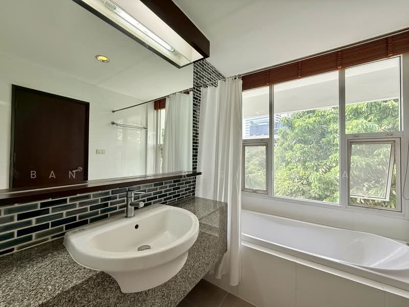 Niti Court, Bangkok, Nang Linchi 4 Alley, Thung Maha Mek, Sathon, Bangkok, 4 Bedrooms, 280 sqm, Apartment For Rent, by Bangkok Residential, 500493116 - DDproperty.com