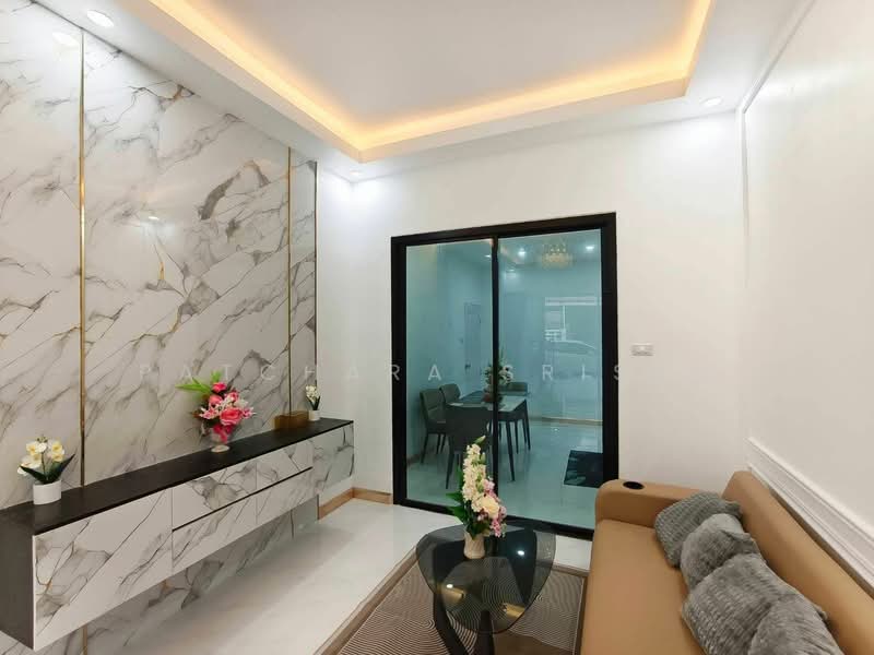 2-BR Townhouse, Chon Buri (Pattaya), Nong Pru, Bang Lamung (Pattaya), Chon Buri (Pattaya), 2 Bedrooms, 96 sqm, Townhouse For Sale, by Patchara Srisak, 500493135 - DDproperty.com