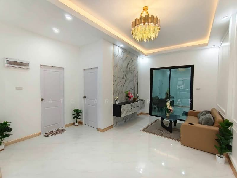 2-BR Townhouse, Chon Buri (Pattaya), Nong Pru, Bang Lamung (Pattaya), Chon Buri (Pattaya), 2 Bedrooms, 96 sqm, Townhouse For Sale, by Patchara Srisak, 500493135 - DDproperty.com
