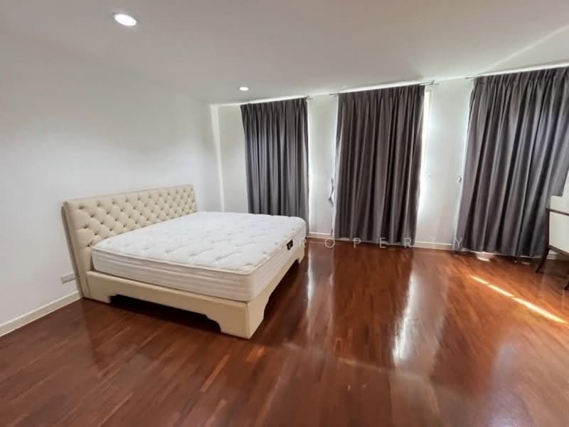Baan Klang Krung Thonglor : บ้านกลางกรุงทองหล่อ, กรุงเทพ, 55 ซอยสุขุมวิท 55, คลองตันเหนือ, วัฒนา, กรุงเทพ, 345 ตร.ม., ทาวน์เฮ้าส์ ขาย, โดย Connex Property, 500493158 - DDproperty.com