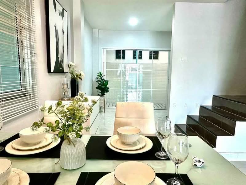 2-BR Townhouse, Chon Buri (Pattaya), Nong Pru, Bang Lamung (Pattaya), Chon Buri (Pattaya), 2 Bedrooms, 93 sqm, Townhouse For Sale, by Patchara Srisak, 500493175 - DDproperty.com