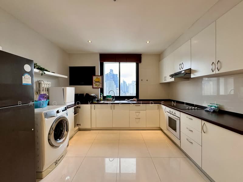 Lake Green, Bangkok, 199 Sukhumvit Soi 8, Khlong Toei, Bangkok, 3 Bedrooms, 150 sqm, Condo For Rent, by Bangkok Residential, 500493188 - DDproperty.com