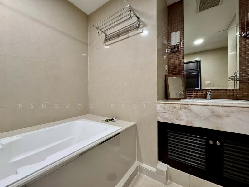 Lake Green, Bangkok, 199 Sukhumvit Soi 8, Khlong Toei, Bangkok, 3 Bedrooms, 150 sqm, Condo For Rent, by Bangkok Residential, 500493188 - DDproperty.com