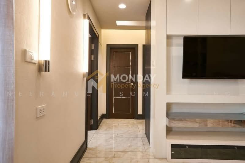 Pathumwan Resort, Bangkok, Phayathai Road, Thanon Phaya Thai, Ratchathewi, Bangkok, 2 Bedrooms, 60 sqm, Condo For Sale, by Neeranuch Somprasong, 500493235 - DDproperty.com