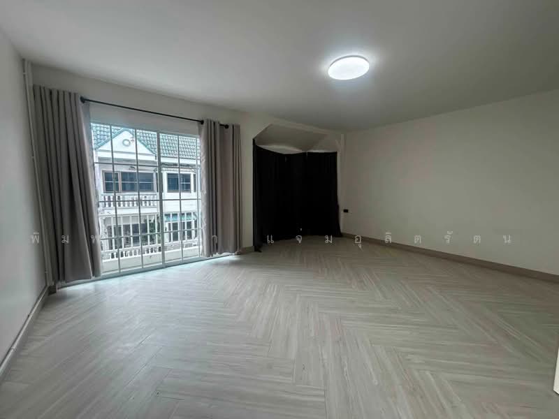 ทาวน์โฮม เรวดี75, Nonthaburi, Talat Kwan, Muang Nonthaburi, Nonthaburi, 4 Bedrooms, 150 sqm, Townhouse For Rent, by พิมพ์ภัทรา แจ่มอุลิตรัตน, 500493242 - DDproperty.com