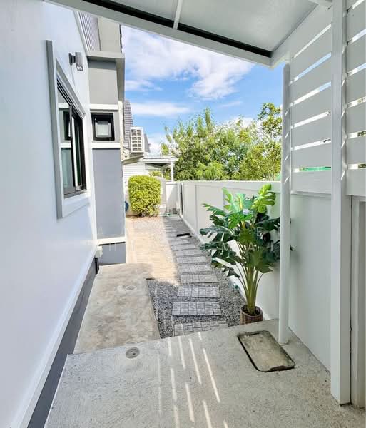 A house for rent near Big C Mae Hia, Chiang Mai Rental Price: 26,000 THB / month Property No.9H1042, Chiang Mai, Pa Daet, Muang Chiang Mai, Chiang Mai, 3 Bedrooms, 100 sqm, Single Detached House For Rent, by Baandeedee Chiangmai, 500493258 - DDproperty.com