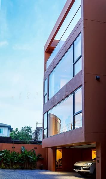 ALOM ARI, Bangkok, Phahonyothin 8, Samsen Nai, Phaya Thai, Bangkok, 2 Bedrooms, 168 sqm, Single Detached House For Sale, by Forty-Six Real Estate Group, 500493295 - DDproperty.com
