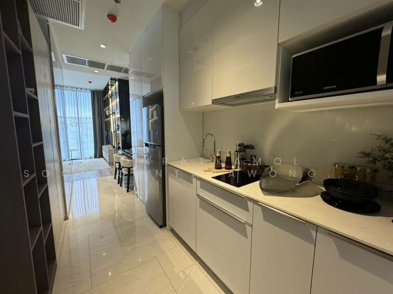 ASHTON Silom, Bangkok, 166 Silom Road, Bang Rak, Bangkok, 1 Bedroom, 50 sqm, Condo For Sale, by Chomratkamol Soontorntarawong (Gor), 500493298 - DDproperty.com