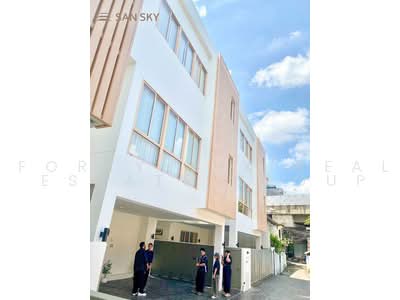 ขาย - SANSKY Pradipat-Ari (ซาน สกาย ประดิพัทธ์-อารีย์), กรุงเทพ
