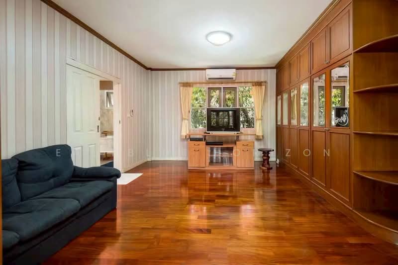 Pruekpirom Regent Pinklao, Nonthaburi, Kanchanaphisek Road, Bang Muang, Bang Yai, Nonthaburi, 4 Bedrooms, 352 sqm, Single Detached House For Sale, by Eastblue Horizon, 500493322 - DDproperty.com