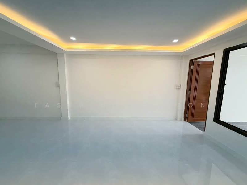 House Area Ladprao, Bangkok, Lat Phrao, Bangkok, 2 Bedrooms, 95 sqm, Townhouse For Sale, by Eastblue Horizon, 500493330 - DDproperty.com