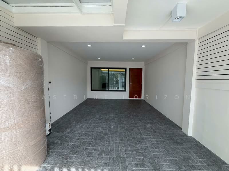 House Area Ladprao, Bangkok, Lat Phrao, Bangkok, 2 Bedrooms, 95 sqm, Townhouse For Sale, by Eastblue Horizon, 500493330 - DDproperty.com