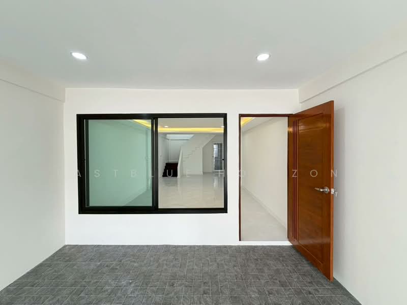 House Area Ladprao, Bangkok, Lat Phrao, Bangkok, 2 Bedrooms, 95 sqm, Townhouse For Sale, by Eastblue Horizon, 500493330 - DDproperty.com