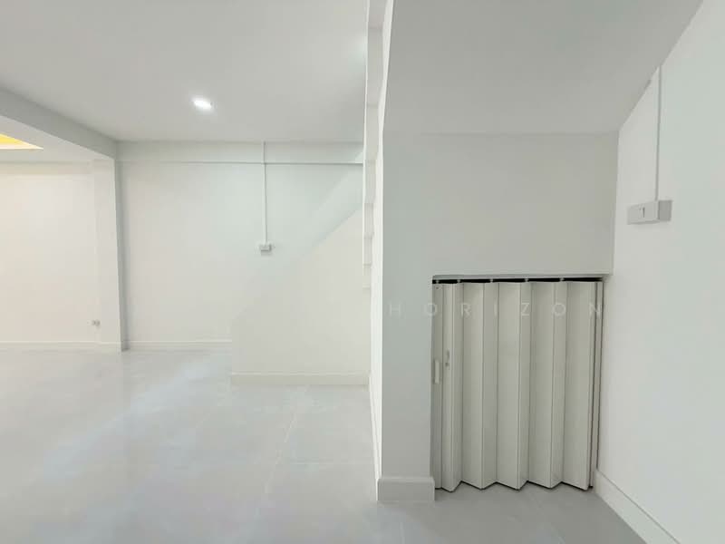 House Area Ladprao, Bangkok, Lat Phrao, Bangkok, 2 Bedrooms, 95 sqm, Townhouse For Sale, by Eastblue Horizon, 500493330 - DDproperty.com