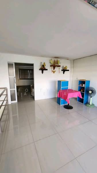 ให้เช่าอาคารพาณิชย์1ห้อง3.5ชั้น บนสถานี MRT รัชดา1, Bangkok, Din Daeng, Bangkok, , 172 sqm, Shophouse For Rent, by Forty-Six Real Estate Group, 500493342 - DDproperty.com