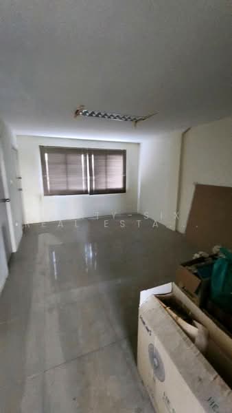 ให้เช่าอาคารพาณิชย์1ห้อง3.5ชั้น บนสถานี MRT รัชดา1, Bangkok, Din Daeng, Bangkok, , 172 sqm, Shophouse For Rent, by Forty-Six Real Estate Group, 500493342 - DDproperty.com