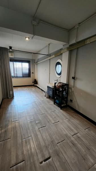 ให้เช่าอาคารพาณิชย์1ห้อง3.5ชั้น บนสถานี MRT รัชดา1, Bangkok, Din Daeng, Bangkok, , 172 sqm, Shophouse For Rent, by Forty-Six Real Estate Group, 500493342 - DDproperty.com