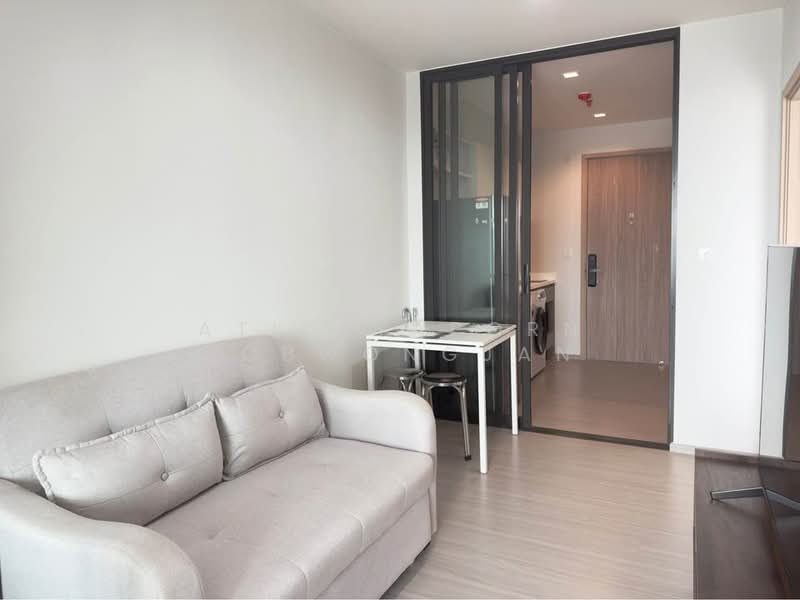 Life Sathorn Sierra, Bangkok, Ratchaphruek Rd, Talat Plu, Thon Buri, Bangkok, 2 Bedrooms, 35 sqm, Condo For Rent, by Atitayaporn Robwongjan, 500493358 - DDproperty.com