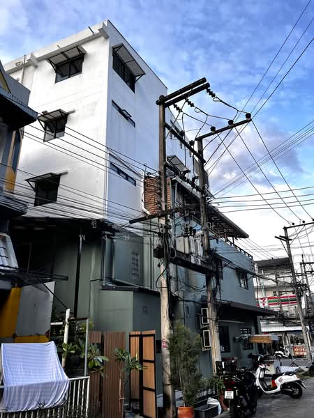 Commercial Building for Sale in Santitham, Chiang Mai, หัสดิเสวี, Chang Phuak, Muang Chiang Mai, Chiang Mai, , 354 sqm, Shophouse For Sale, by ชิตาพัณณ์ พงษ์พิพัฒณ์, 500493391 - DDproperty.com
