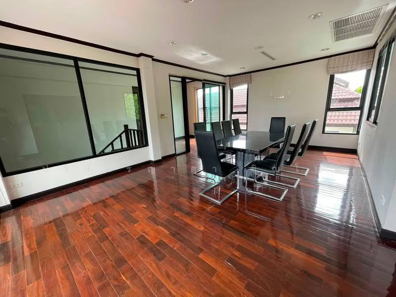 Office Building Nak Niwat 12, Bangkok, นาคนิวาส 12, Lat Phrao, Bangkok, 5 Bedrooms, 270 sqm, Single Detached House For Rent, by ปรินทร์ญาดา ชิณโชติ, 500493409 - DDproperty.com