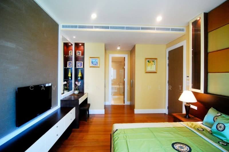 Bright Sukhumvit 24, Bangkok, Sukhumvit 24 Alley, Khong Tan, Khlong Toei, Bangkok, 1 Bedroom, 74 sqm, Condo For Rent, by Caveman Property, 500493419 - DDproperty.com