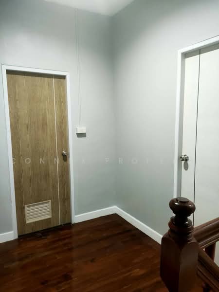 Rung Chareon Village, Chokchai 4, Soi 3, Bangkok, โชคชัย, Saphan Song, Wang Thonglang, Bangkok, 2 Bedrooms, 180 sqm, Townhouse For Sale, by Connex Property, 500493431 - DDproperty.com