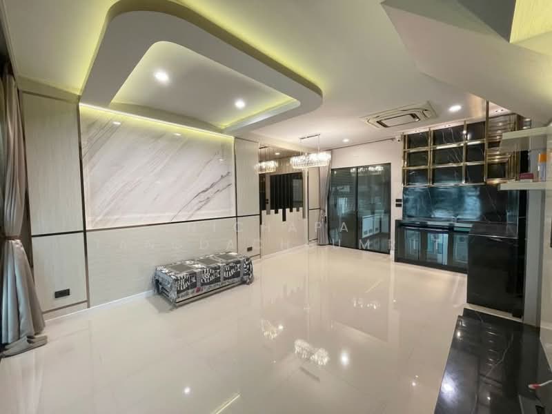 Baan Klang Muang Ramintra : บ้านกลางเมือง รามอินทรา, กรุงเทพ, ซอยกาญจนาภิเษก 6/1, ท่าแร้ง, บางเขน, กรุงเทพ, 145 ตร.ม., ทาวน์เฮ้าส์ ขาย, โดย Nichapa Tangdachsumrit, 500493433 - DDproperty.com
