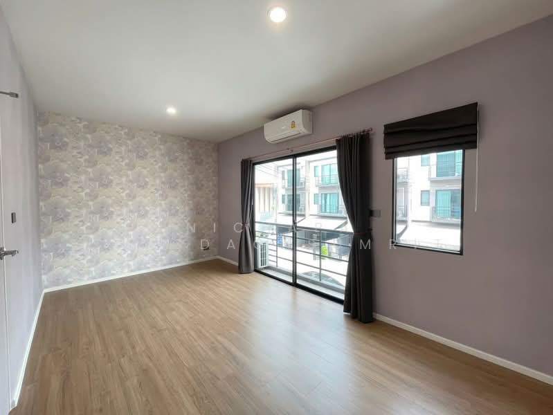 Baan Klang Muang Ramintra, Bangkok, Soi Kanchanaphisek 6/1, Tha Rang, Bang Khen, Bangkok, 2 Bedrooms, 145 sqm, Townhouse For Sale, by Nichapa Tangdachsumrit, 500493433 - DDproperty.com
