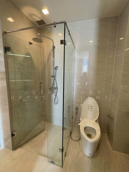 Noble State 39, Bangkok, 35 Soi Sukhumvit 39, Khlong Tan Nua, Watthana, Bangkok, 1 Bedroom, 31 sqm, Condo For Rent, by Juthabhorn Uppachit (Amy), 500493456 - DDproperty.com