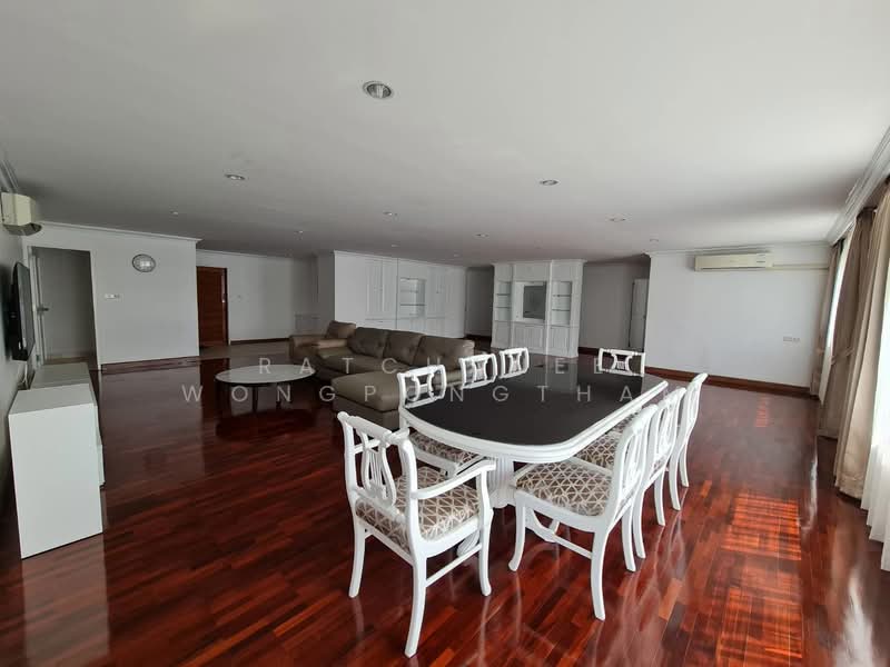 D.S. Tower 1 Sukhumvit 33, Bangkok, Soi Phrom Chit, Khlong Tan Nua, Watthana, Bangkok, 3 Bedrooms, 250 sqm, Condo For Rent, by Ratchanee Wongpongtham, 500493478 - DDproperty.com