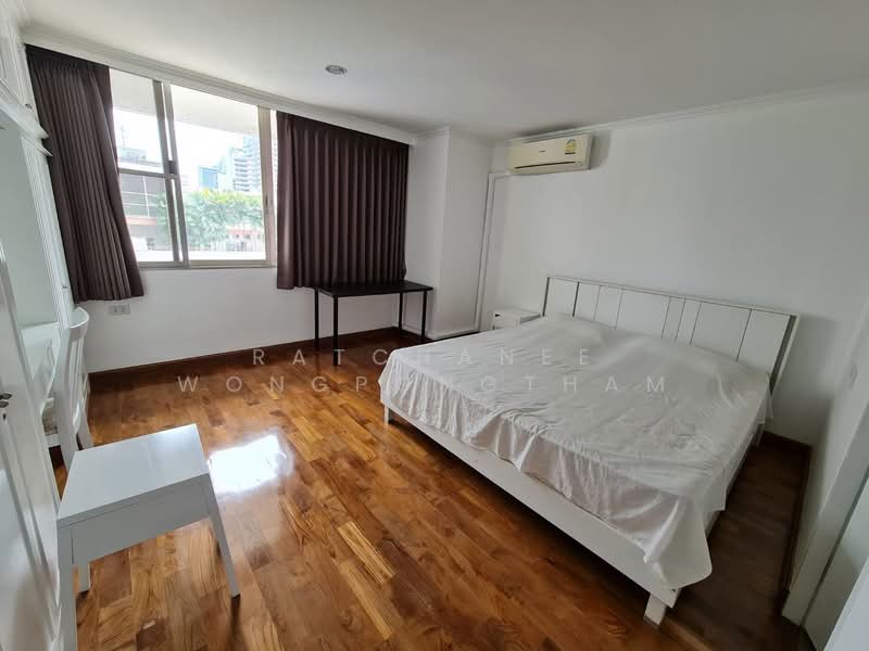 D.S. Tower 1 Sukhumvit 33, Bangkok, Soi Phrom Chit, Khlong Tan Nua, Watthana, Bangkok, 3 Bedrooms, 250 sqm, Condo For Rent, by Ratchanee Wongpongtham, 500493478 - DDproperty.com