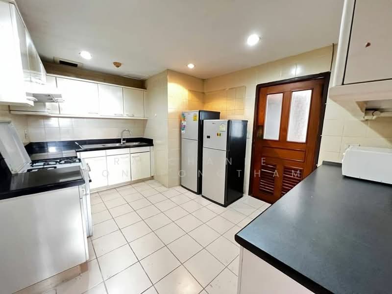 President Park Sukhumvit 24, Bangkok, 99 Sukhumvit 24 Alley, Khlongtoei Nua, Watthana, Bangkok, 3 Bedrooms, 223 sqm, Condo For Rent, by Ratchanee Wongpongtham, 500493484 - DDproperty.com