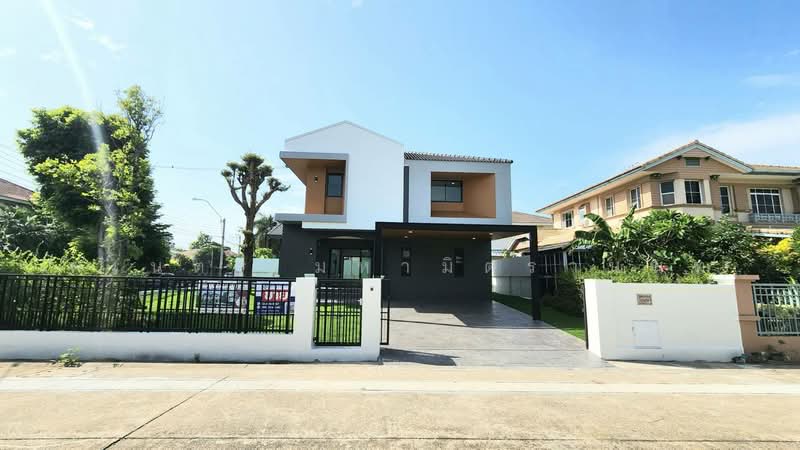 Chaiyapruek Bangbuathong, Nonthaburi, Soi Chaiyapruek Village, Bang Bua Thong, Nonthaburi, 4 Bedrooms, 220 sqm, Single Detached House For Sale, by พเนตร มหามิตรานนท์, 500493493 - DDproperty.com