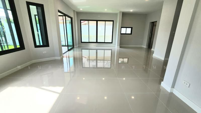 Chaiyapruek Bangbuathong, Nonthaburi, Soi Chaiyapruek Village, Bang Bua Thong, Nonthaburi, 4 Bedrooms, 220 sqm, Single Detached House For Sale, by พเนตร มหามิตรานนท์, 500493493 - DDproperty.com
