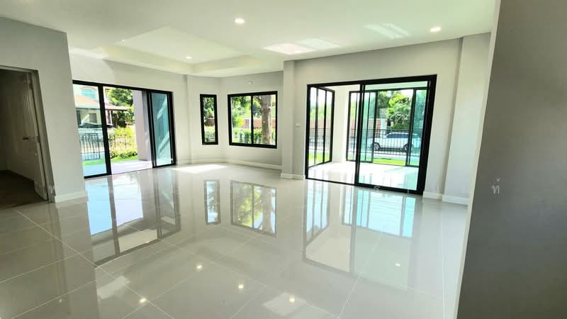 Chaiyapruek Bangbuathong, Nonthaburi, Soi Chaiyapruek Village, Bang Bua Thong, Nonthaburi, 4 Bedrooms, 220 sqm, Single Detached House For Sale, by พเนตร มหามิตรานนท์, 500493493 - DDproperty.com