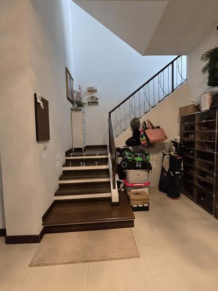 ฺBaan Rawipa Udomsuk, Bangkok, อุดมสุข, Bang Chak, Phra Khanong, Bangkok, 5 Bedrooms, 250 sqm, Townhouse For Rent, by Pattamapha Pinthong, 500493512 - DDproperty.com