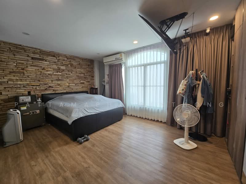 ฺBaan Rawipa Udomsuk, Bangkok, อุดมสุข, Bang Chak, Phra Khanong, Bangkok, 5 Bedrooms, 250 sqm, Townhouse For Rent, by Pattamapha Pinthong, 500493512 - DDproperty.com